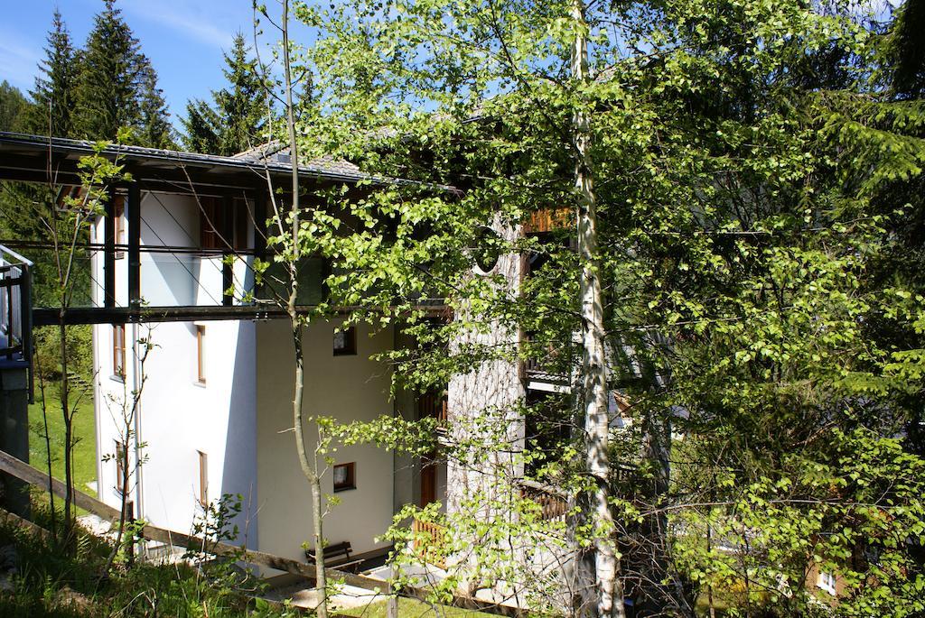 Апартаменти Haus Im Turm Бад-Кляйнкірхгайм Екстер'єр фото